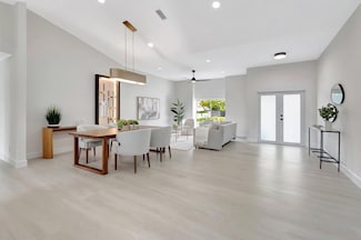702 Enfield Rd, Delray Beach, FL 33444