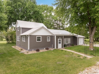 716 E 13th St, Sumner, IA 50674