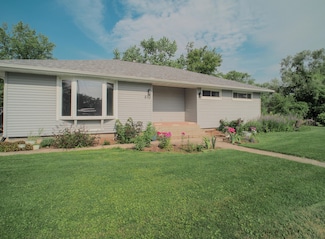 810 Clay St, Watertown, WI 53098