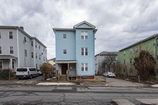 114 Endicott St, Worcester, MA 01610