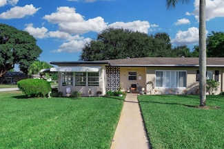 1022 Circle Dr Unit A, Delray Beach, FL 33445