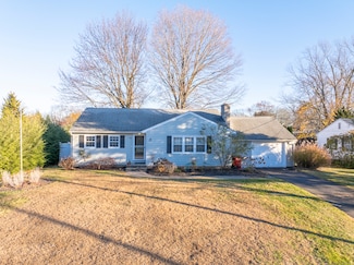 186 Gwen Rd, Meriden, CT 06451
