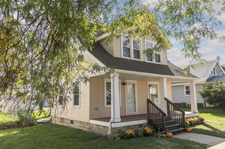 1617 K St SW, Cedar Rapids, IA 52404