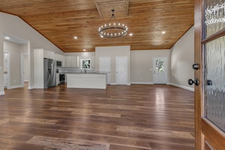 918 Columbia Hwy, Hohenwald, TN 38462