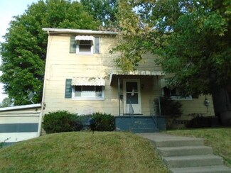 108 W Mcnutt St, Houston, PA 15342