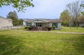 35 Highland Ave, Smithfield, PA 15478