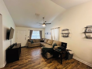 3084 Stillwell Ln, Tallahassee, FL 32301
