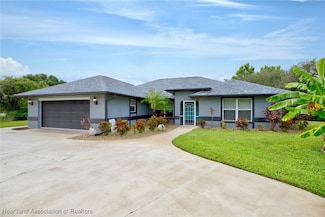 5016 Mendavia Dr, Sebring, FL 33872