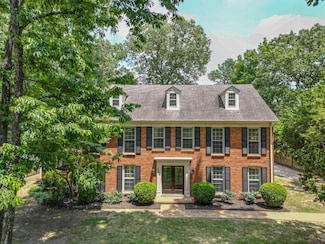 2642 Holly Spring Dr, Germantown, TN 38138