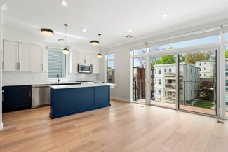 142 Pleasant St Unit 8, Dorchester, MA 02125