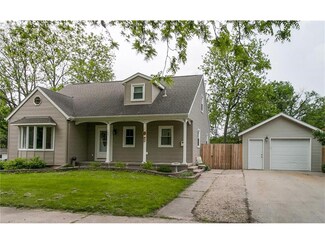 248 21st Ave SW, Cedar Rapids, IA 52404