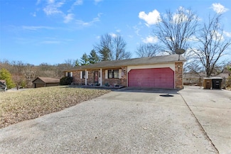 3817 Valley View Ln, Cape Girardeau, MO 63701