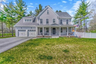 22 Horizon Dr, Litchfield, NH 03052