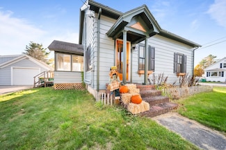 31 Brock St, Rochester, NH 03867