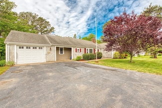 25 Deacon St, South Yarmouth, MA 02664