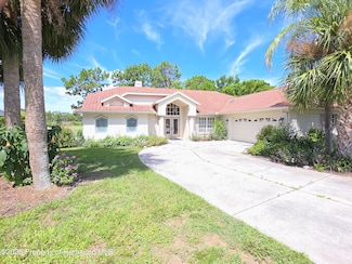 9168 Southern Comfort Ct, Weeki Wachee, FL 34613