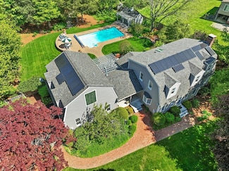 107 Westview Dr, Stoughton, MA 02072