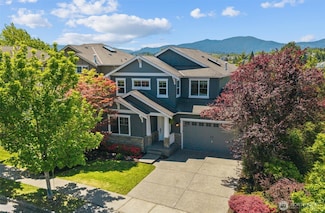 6725 Denny Peak Dr SE, Snoqualmie, WA 98065