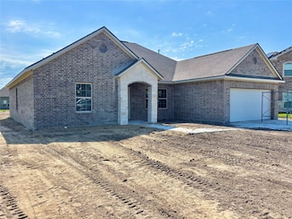 107 Golden Way, Port Lavaca, TX 77979