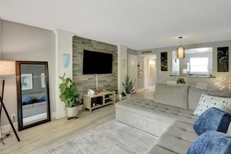 103 Royal Park Dr Unit 3D, Oakland Park, FL 33309