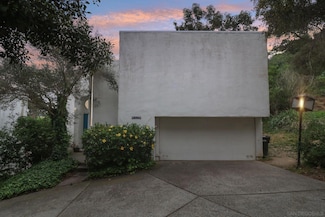 8358 Gilman Dr Unit E, La Jolla, CA 92037