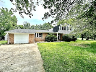 160 Rail Lake Dr, Slaughters, KY 42456