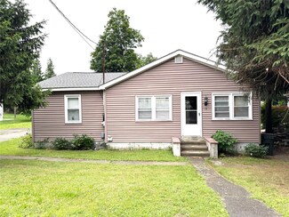 15 Fulton Rd, Fort Montgomery, NY 10922
