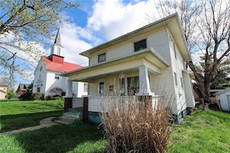 1338 Pine St, Zanesville, OH 43701