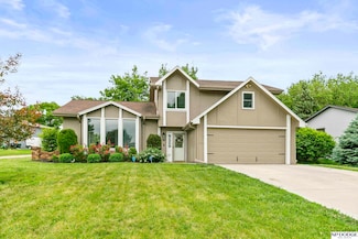 305 S 151st Cir, Omaha, NE 68154