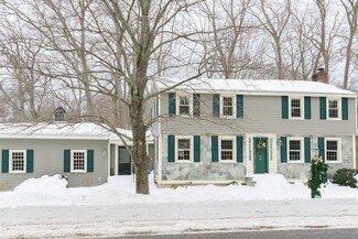 85 School St, South Hamilton, MA 01982
