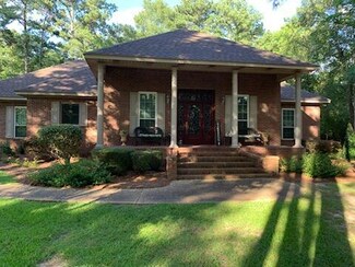 228 Jervis Mims Rd, Hattiesburg, MS 39401