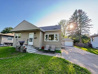 1339 92nd Ave W, Duluth, MN 55808