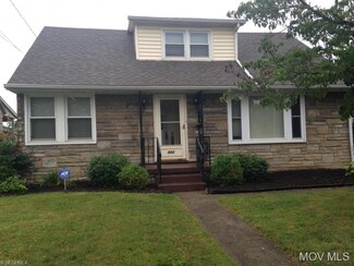 502 Victoria Ave, Williamstown, WV 26187