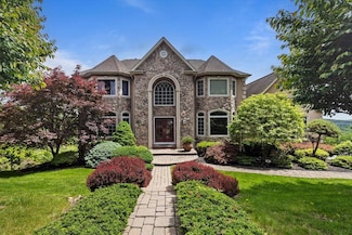 115 Overlook Rd, Pomona, NY 10970