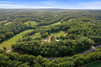 1829 Lobelville Hwy, Linden, TN 37096