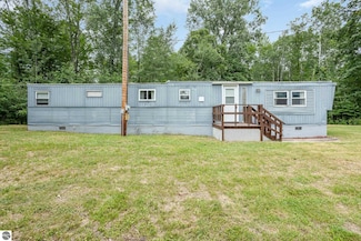 1256 W Bradford Rd, Breckenridge, MI 48615