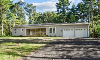 50 Indian Corner Rd, Saunderstown, RI 02874