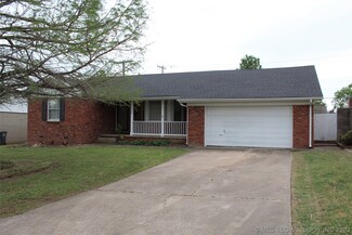 7538 E 27th St, Tulsa, OK 74129