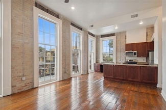 438 Dauphine St Unit 2A, New Orleans, LA 70112