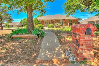 10601 Songbird Ln, Oklahoma City, OK 73130