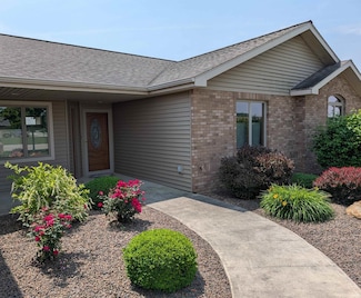 1260 Carrington Way, Berne, IN 46711