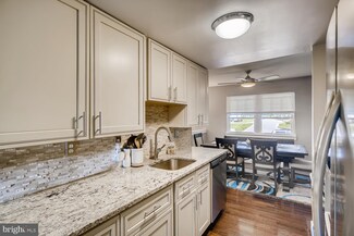29 Pine Cone Ct, Nottingham, MD 21236