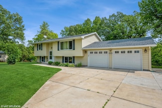 5854 Rawlings Ave NE, Rogers, MN 55374