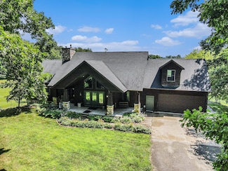 12651 S Enzian Rd, Plainwell, MI 49080