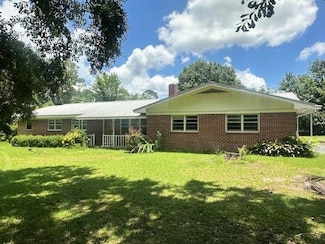 237 Dewey McGlamry Rd, Fitzgerald, GA 31750