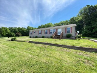 6111 S Us Highway 41, Rosedale, IN 47874