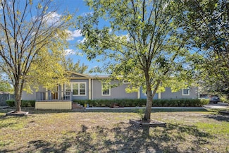 2466 Baywood Dr, Wills Point, TX 75169