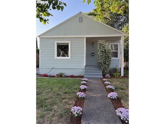 708 W 28th St, Vancouver, WA 98660