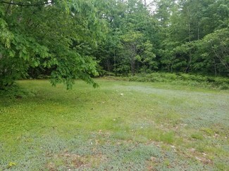 112 Pine Shore Dr, Hartford, ME 04220