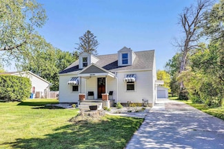 329 E Kalb Ave, Green Bay, WI 54301